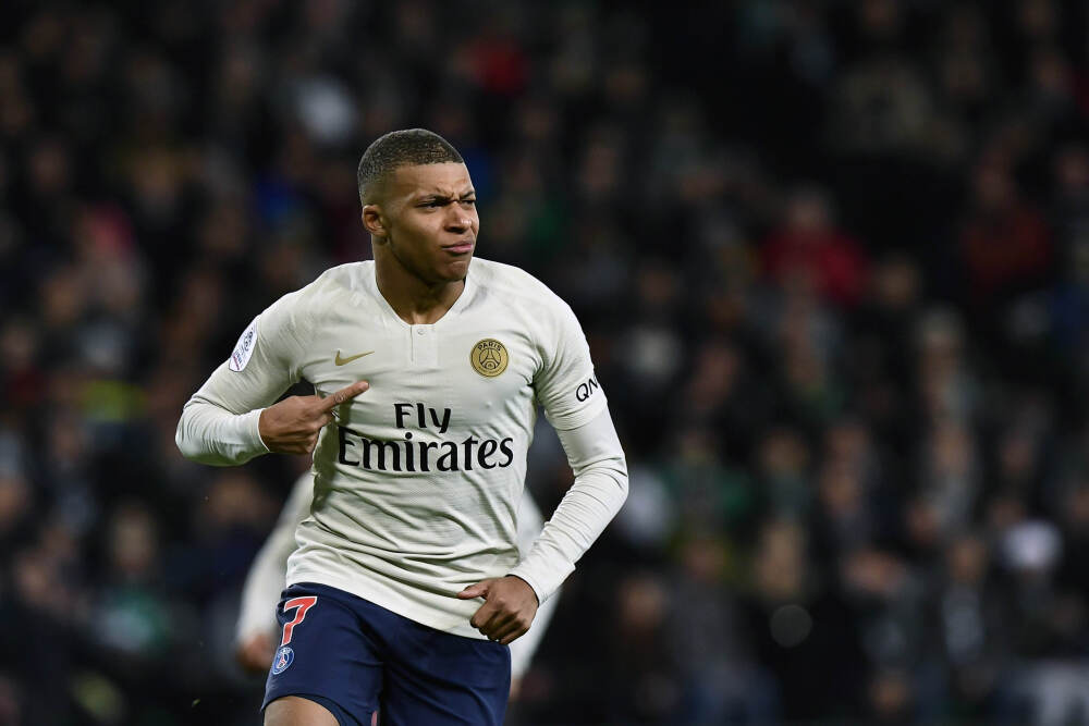 男人如果爱三姐, 一定会给她买这三样东西